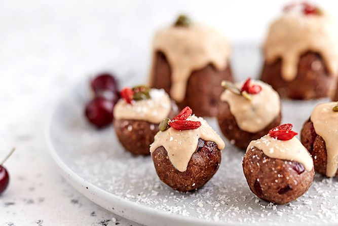 RAW CHRISTMAS PUDDING